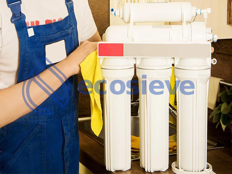 چرا دستگاه تصفیه آب درست کار نمی‌کند؟ راه‌حل کامل ایرادات رایج